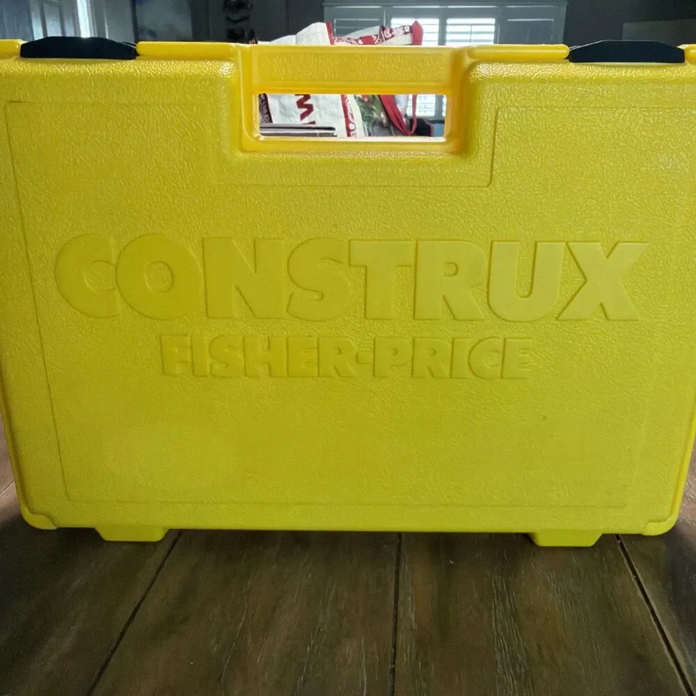 Vintage 1983 Fisher Price Construx Building Set Carry Case w Parts USA Made